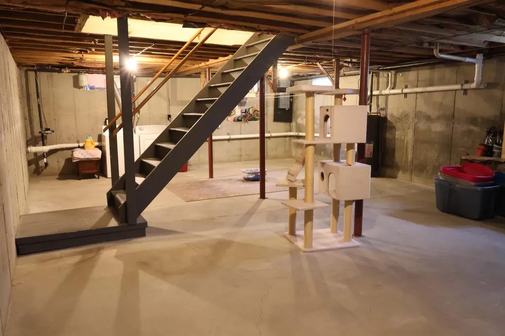 113 Hanover Street Hartford VT 05001