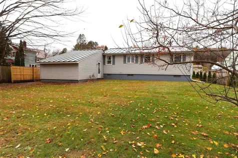 113 Hanover Street Hartford VT 05001