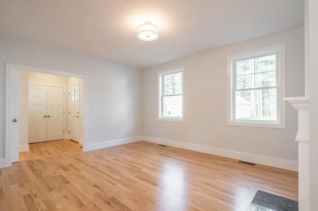 61 Wilderness Drive Nashua NH 03062