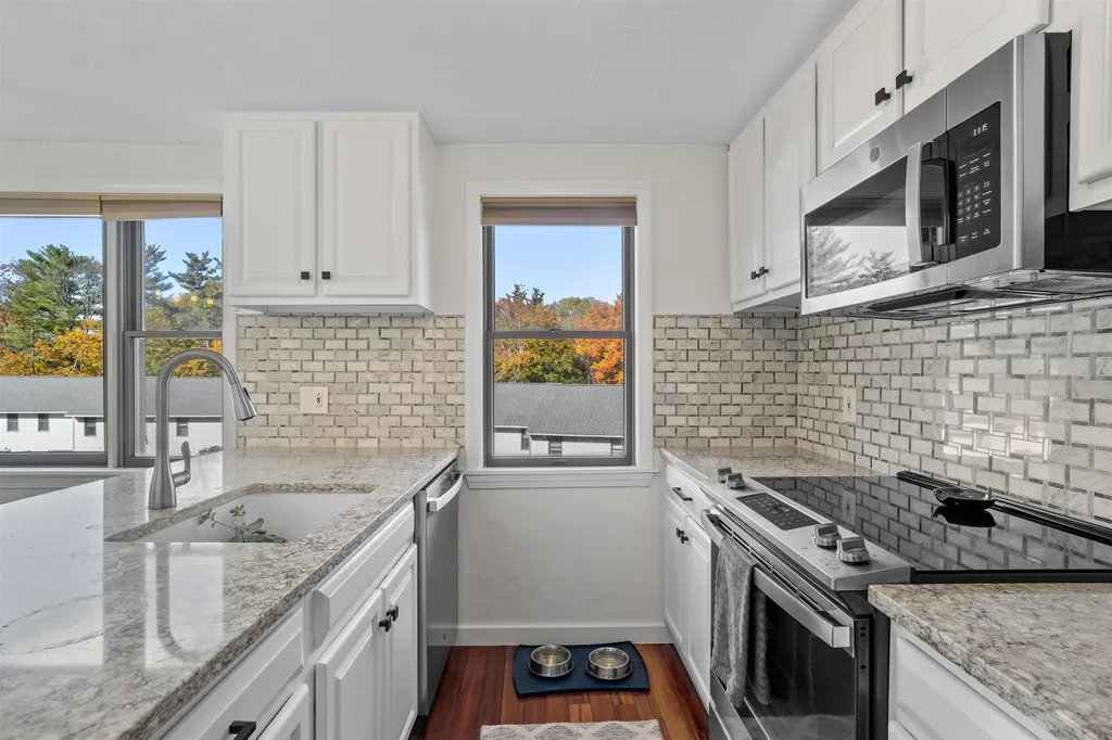 13 Moonlight Drive Newmarket NH 03857