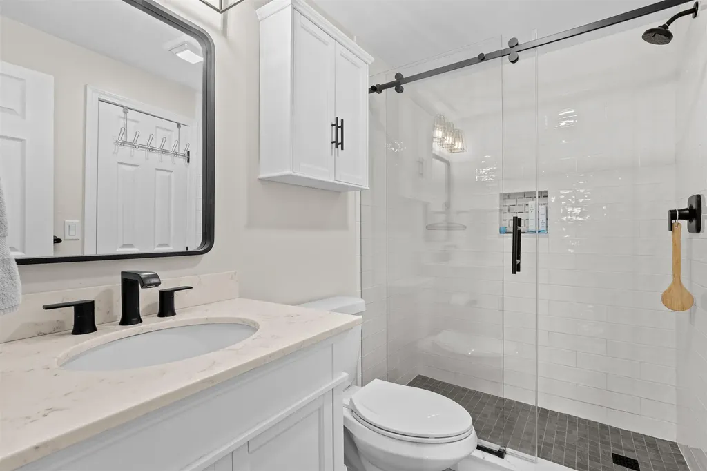 13 Moonlight Drive Newmarket NH 03857