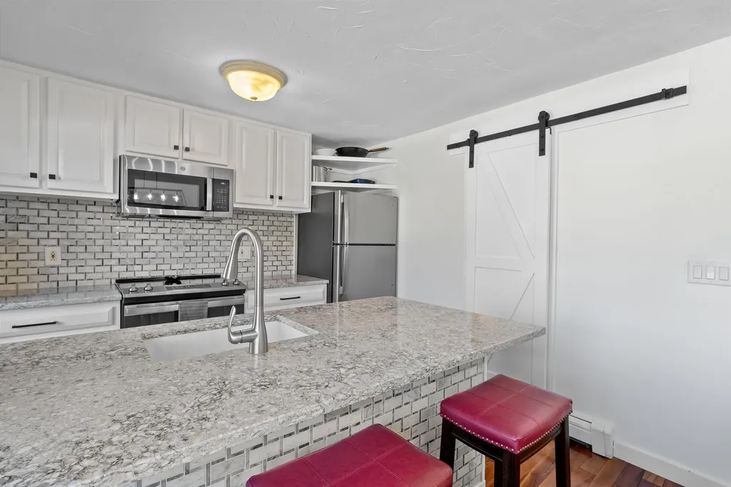 13 Moonlight Drive Newmarket NH 03857