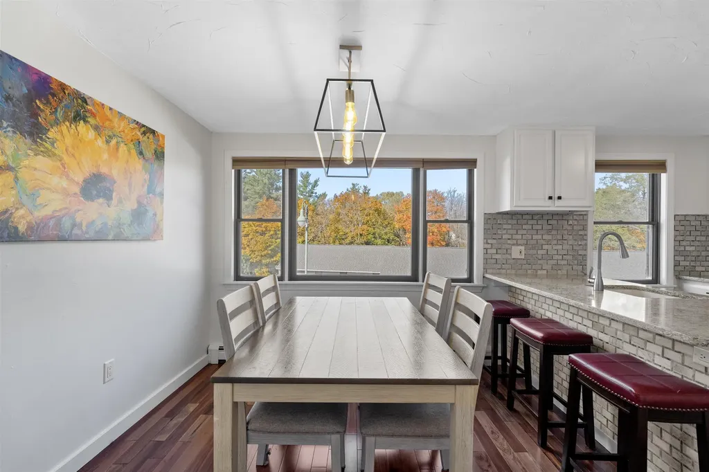 13 Moonlight Drive Newmarket NH 03857