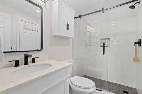 13 Moonlight Drive Newmarket NH 03857