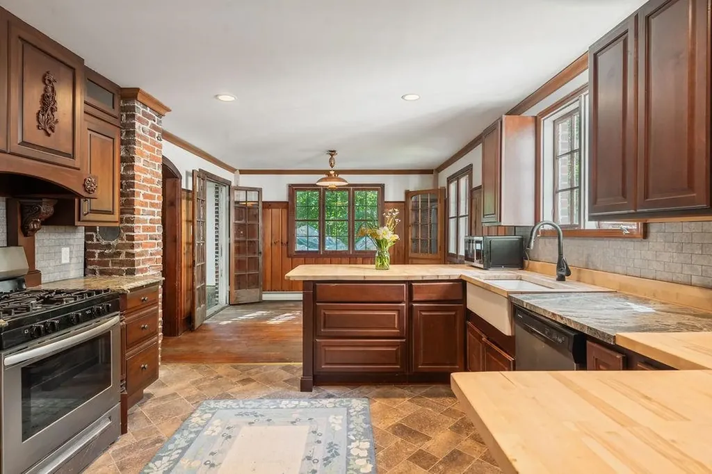 2165 Route 16 Ossipee NH 03814