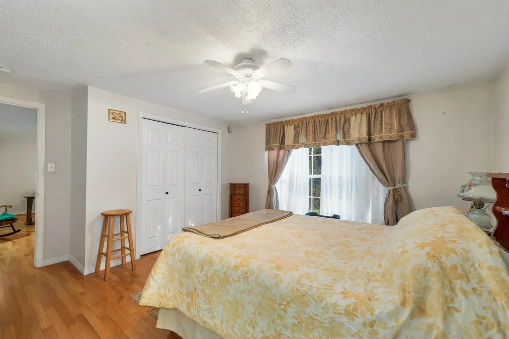 68 Berry River Road Barrington NH 03825