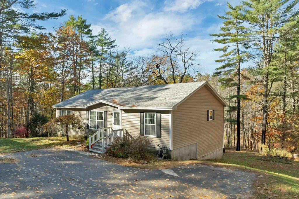 68 Berry River Road Barrington NH 03825