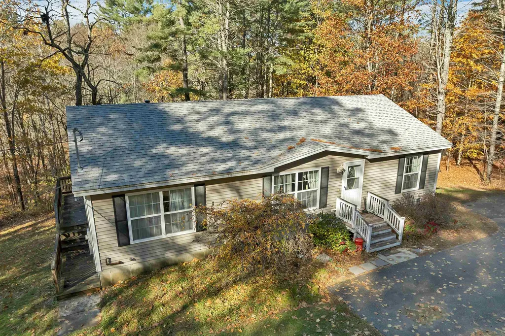 68 Berry River Road Barrington NH 03825