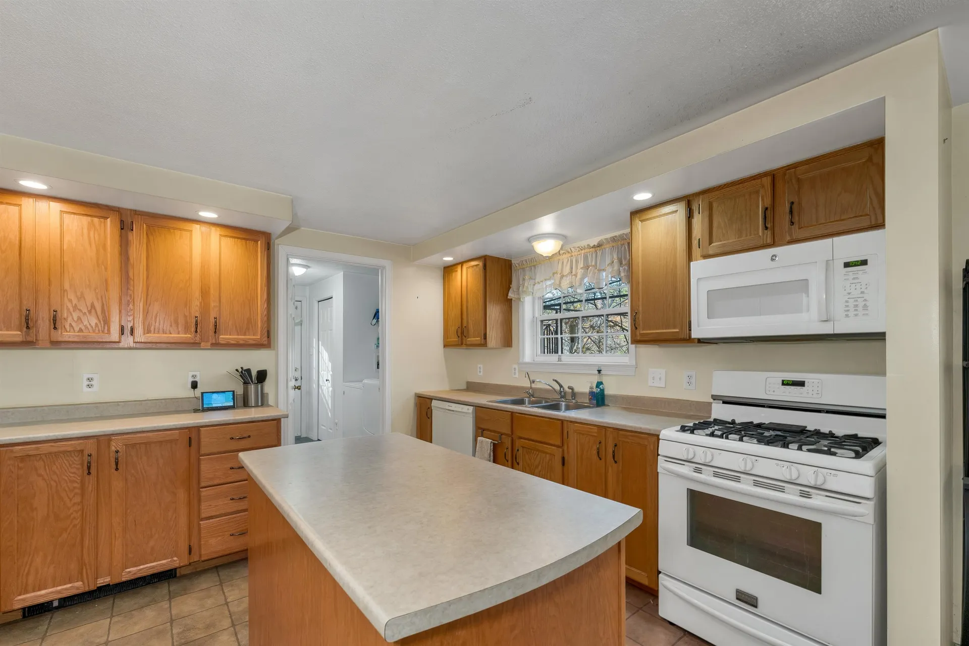 68 Berry River Road Barrington NH 03825