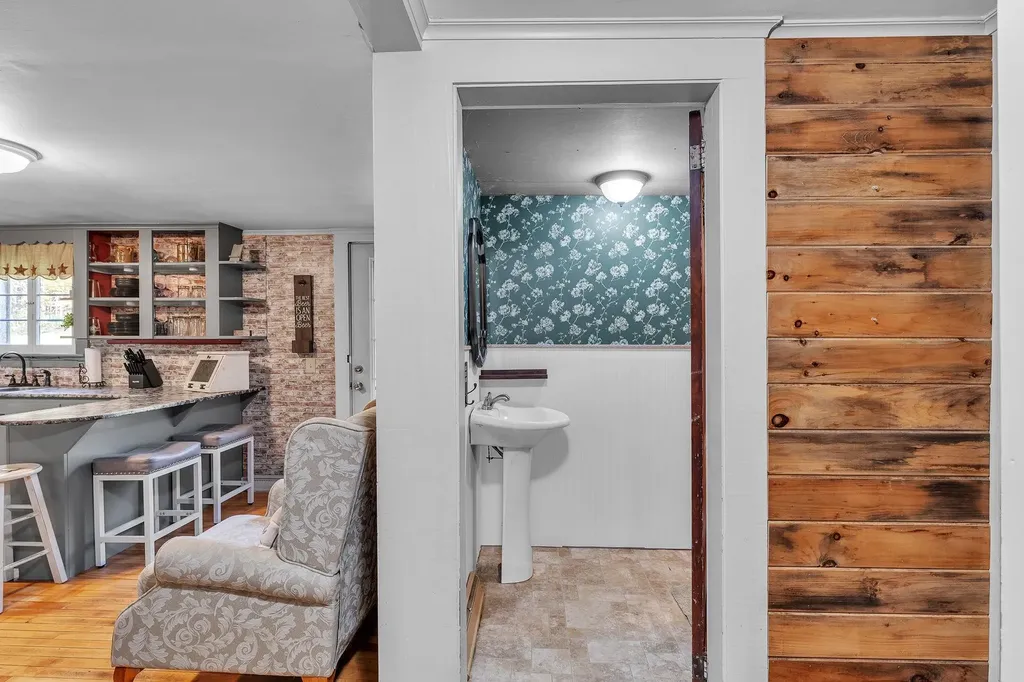 1282 Calais Road Marshfield VT 05658