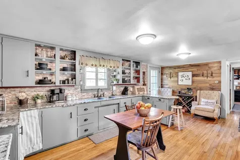 1282 Calais Road Marshfield VT 05658