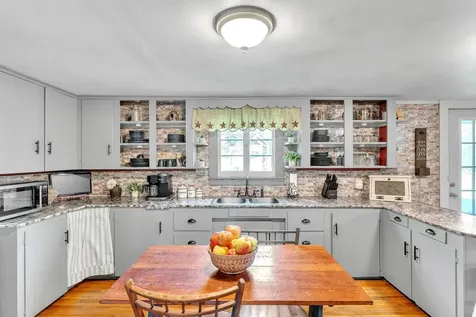 1282 Calais Road Marshfield VT 05658