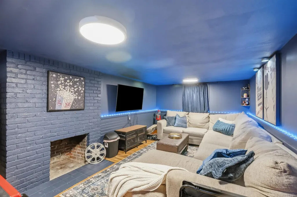 6 Russett Lane Hampstead NH 03826