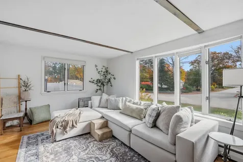 6 Russett Lane Hampstead NH 03826