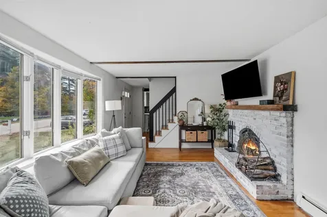 6 Russett Lane Hampstead NH 03826