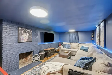 6 Russett Lane Hampstead NH 03826