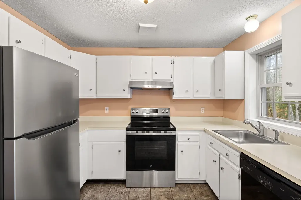 80 Woodland Green Rochester NH 03868