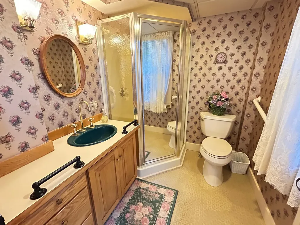 188 Drinkwater Road Kensington NH 03833