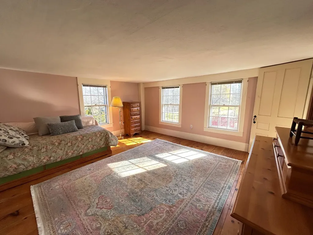 188 Drinkwater Road Kensington NH 03833