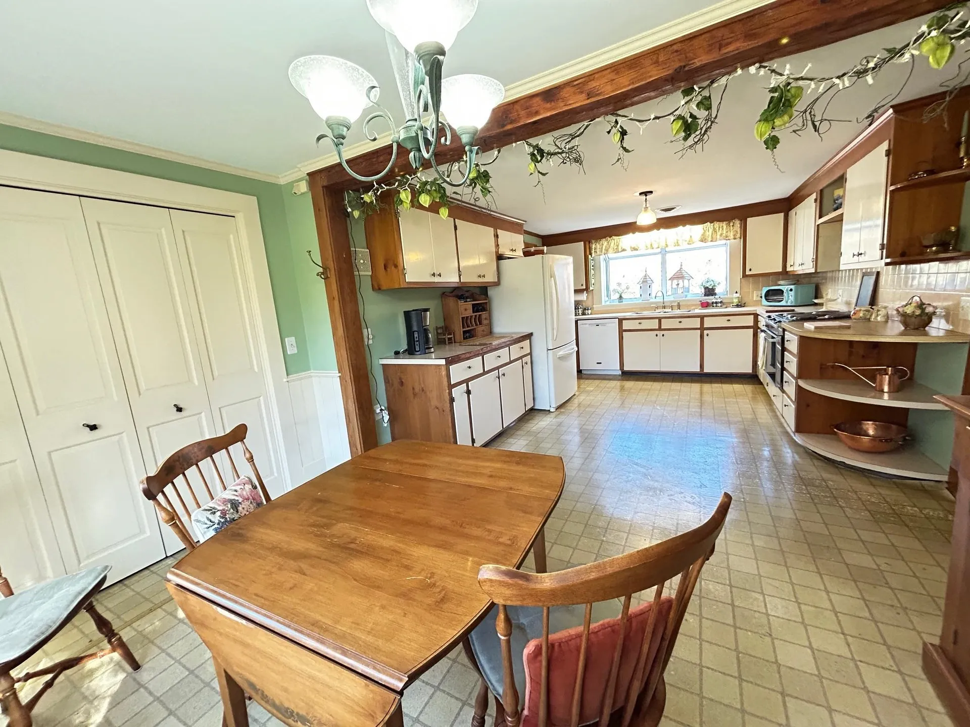 188 Drinkwater Road Kensington NH 03833