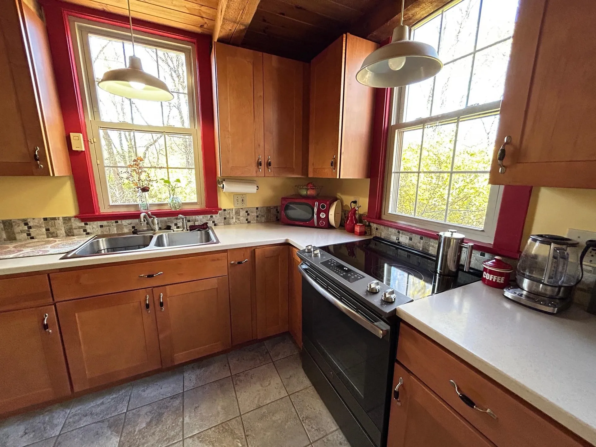 188 Drinkwater Road Kensington NH 03833