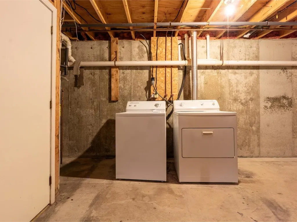 25 Woodbine By The Lake Colchester VT 05446