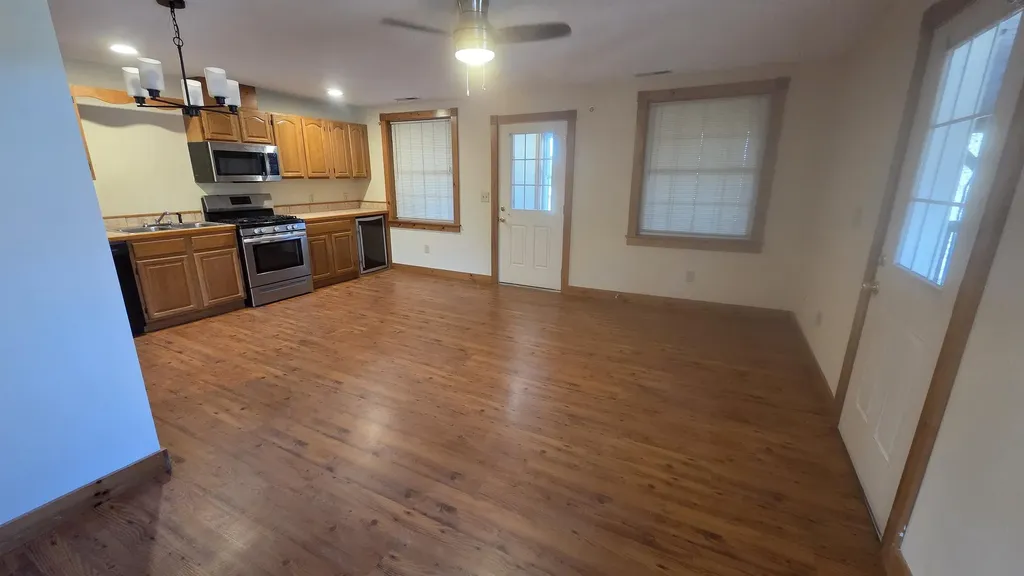 9 Roberts Road Canaan NH 03741