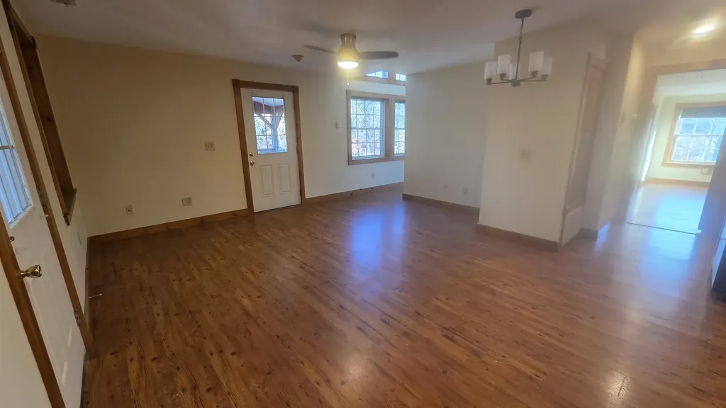 9 Roberts Road Canaan NH 03741