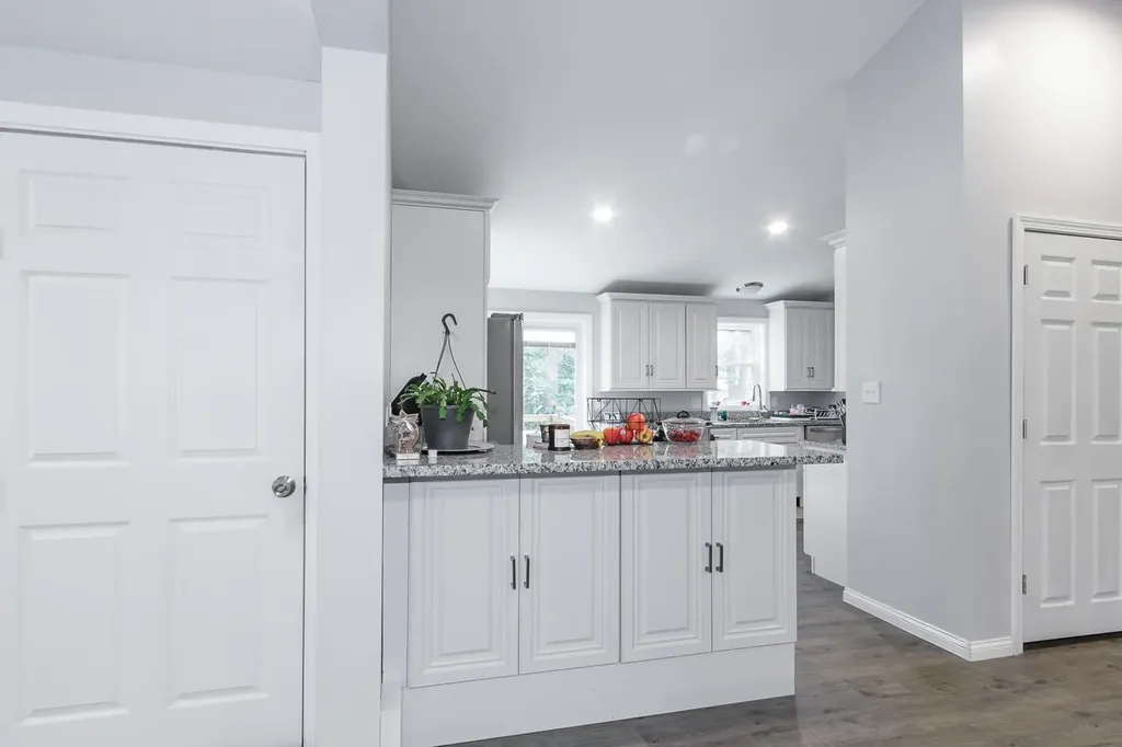 156 Little Mill Road Sandown NH 03873