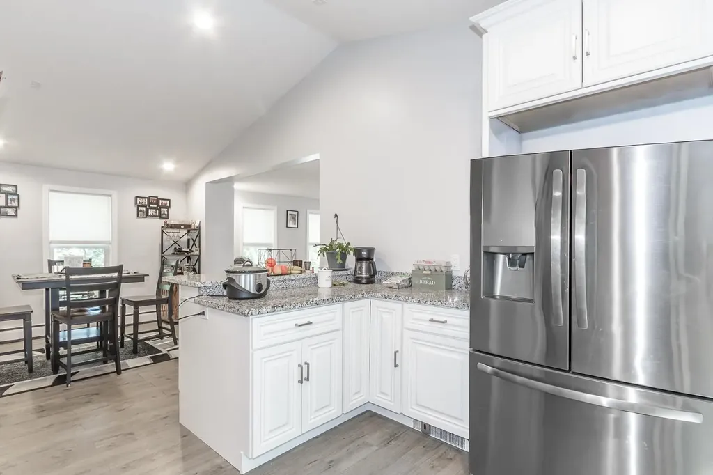 156 Little Mill Road Sandown NH 03873