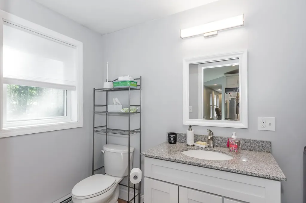 156 Little Mill Road Sandown NH 03873