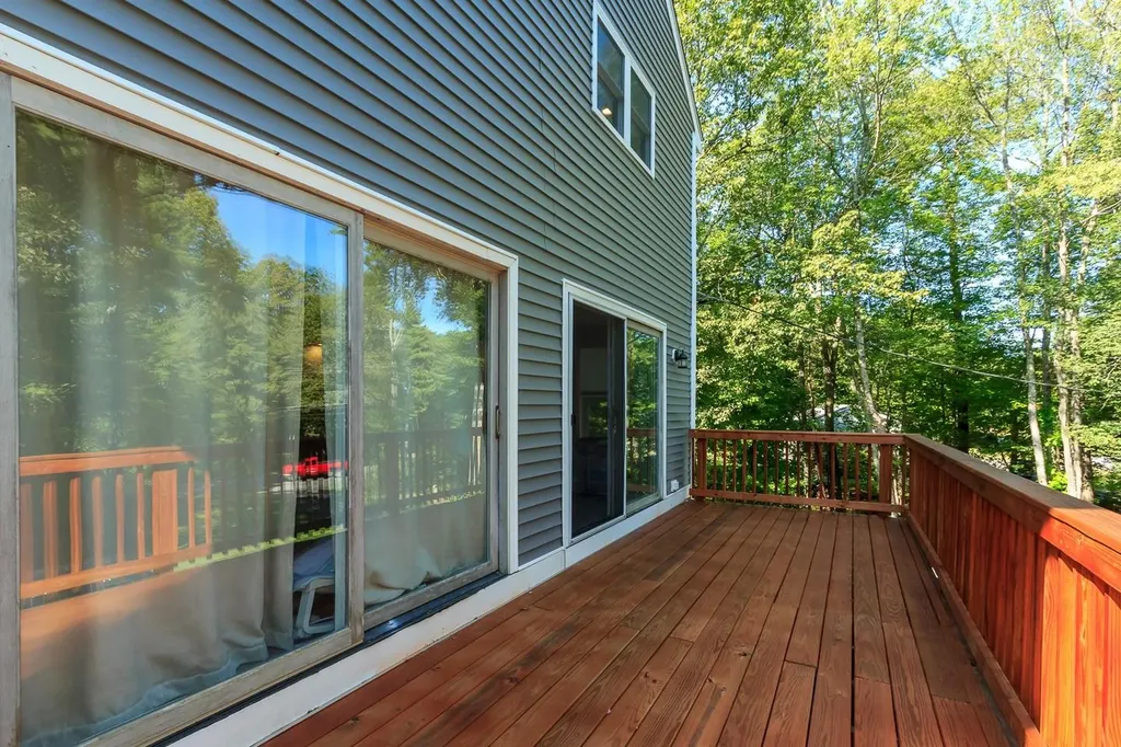 156 Little Mill Road Sandown NH 03873