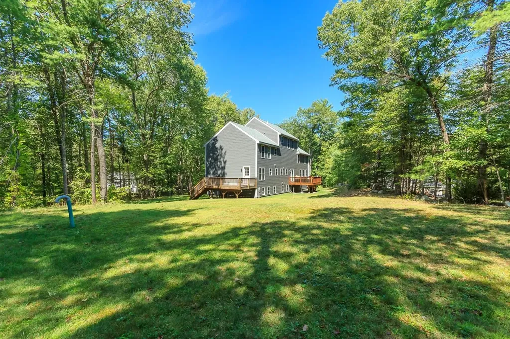 156 Little Mill Road Sandown NH 03873