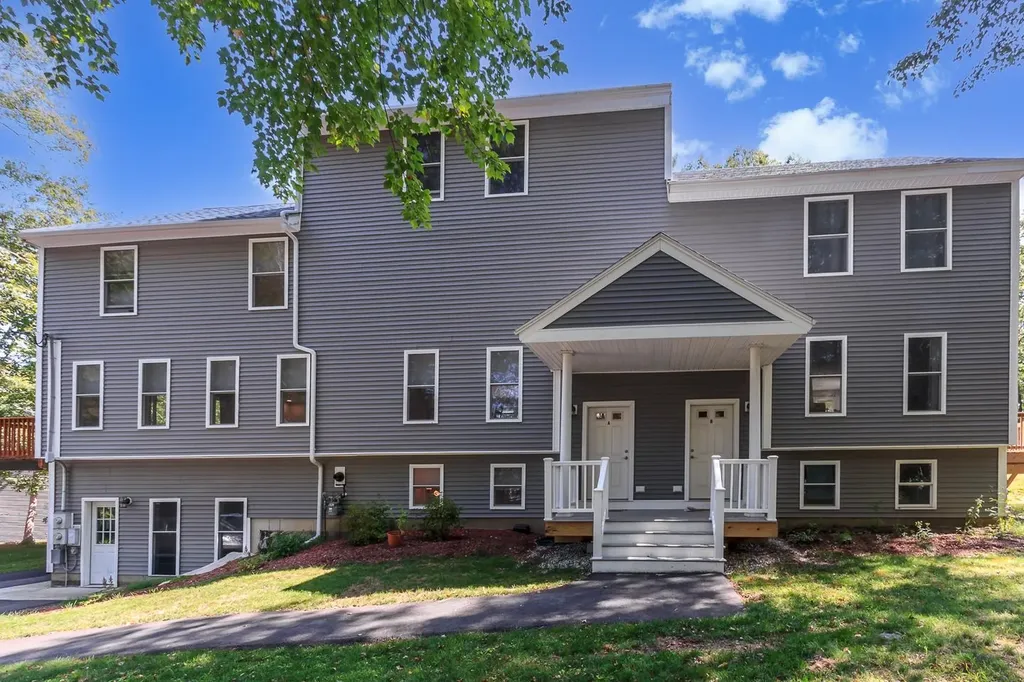 156 Little Mill Road Sandown NH 03873