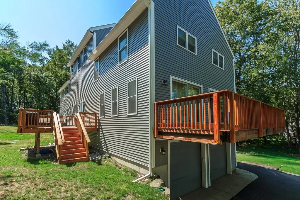 156 Little Mill Road Sandown NH 03873