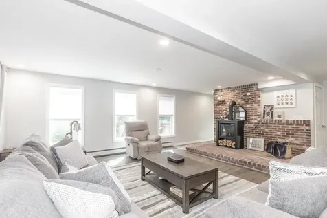 156 Little Mill Road Sandown NH 03873