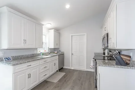 156 Little Mill Road Sandown NH 03873