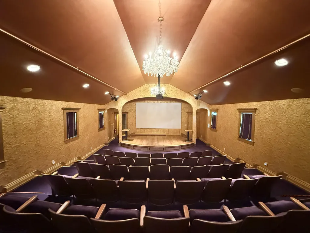 83 Maple Street Morristown VT 05661