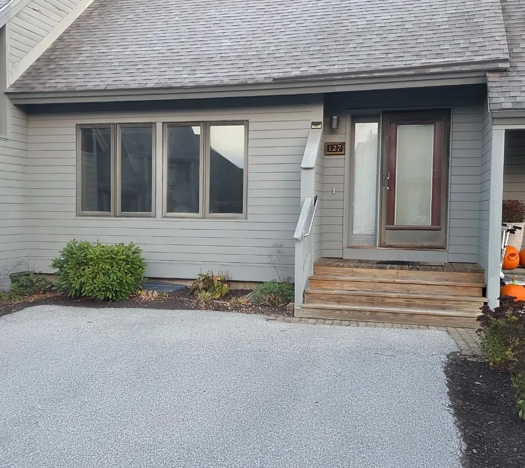 5 Tsienneto Road Derry NH 03038