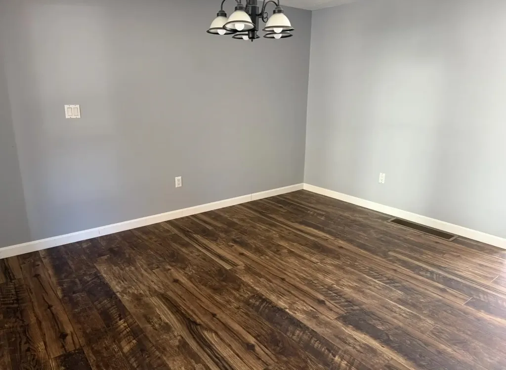 5 Tsienneto Road Derry NH 03038