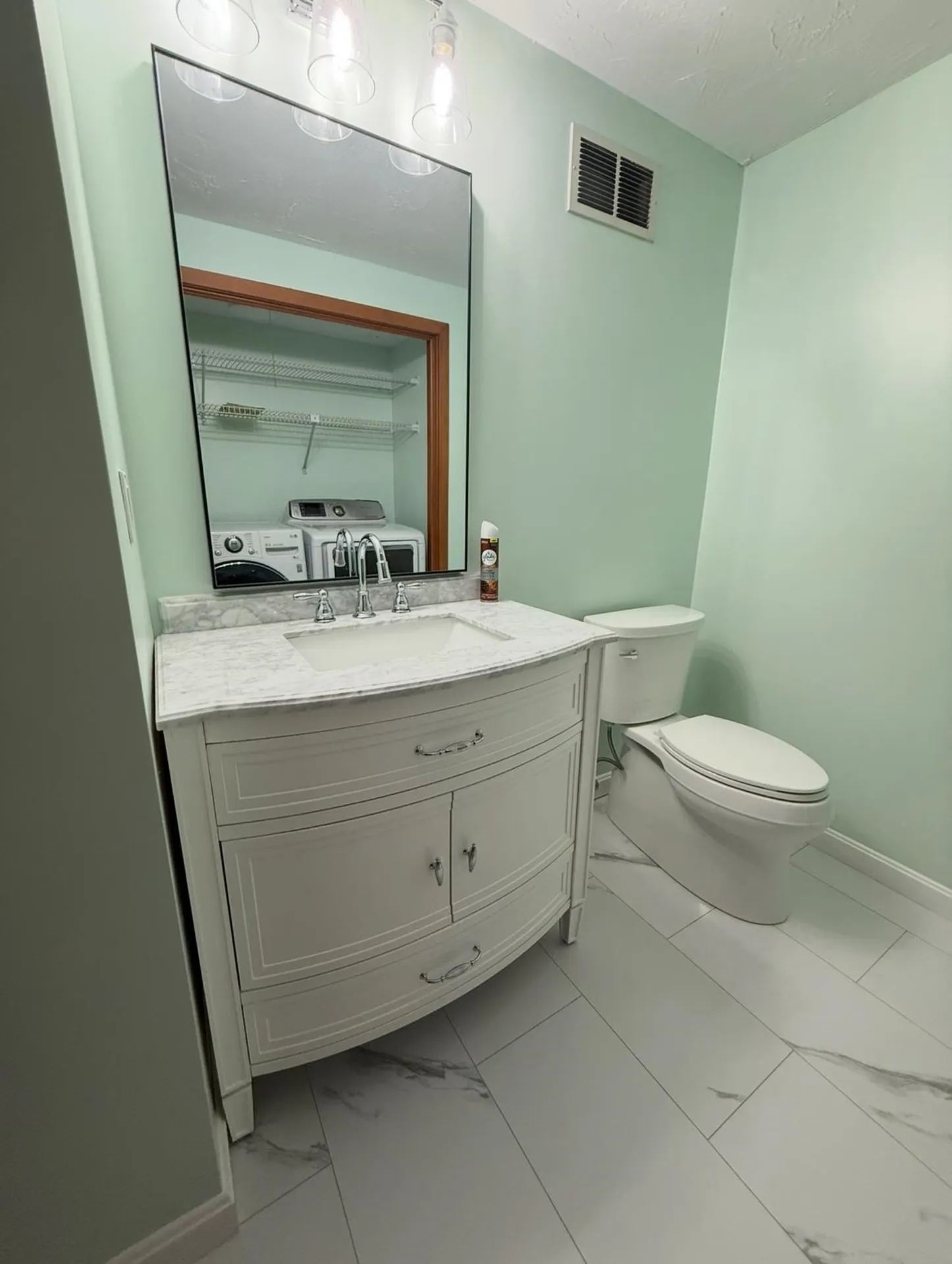 5 Tsienneto Road Derry NH 03038