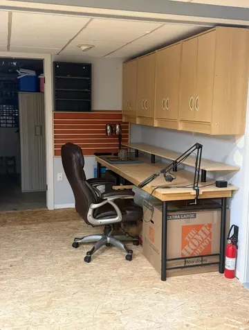 5 Tsienneto Road Derry NH 03038