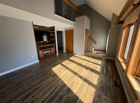 5 Tsienneto Road Derry NH 03038