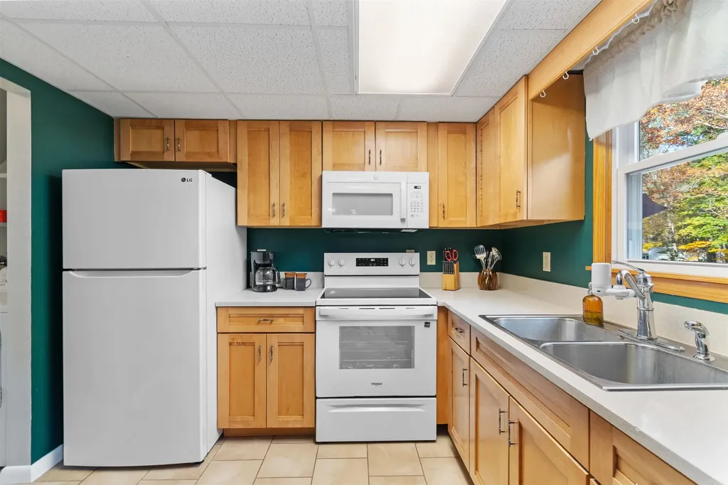 86 Pinecrest Drive Essex VT 05452