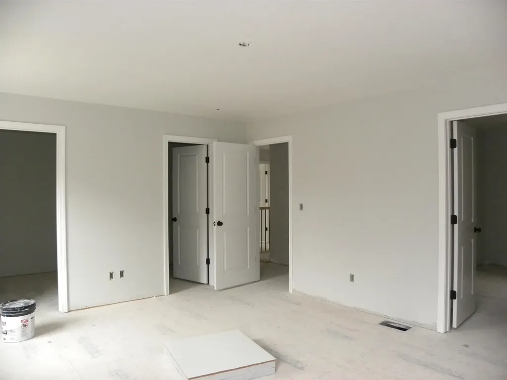 304 Karatzas Avenue Manchester NH 03104