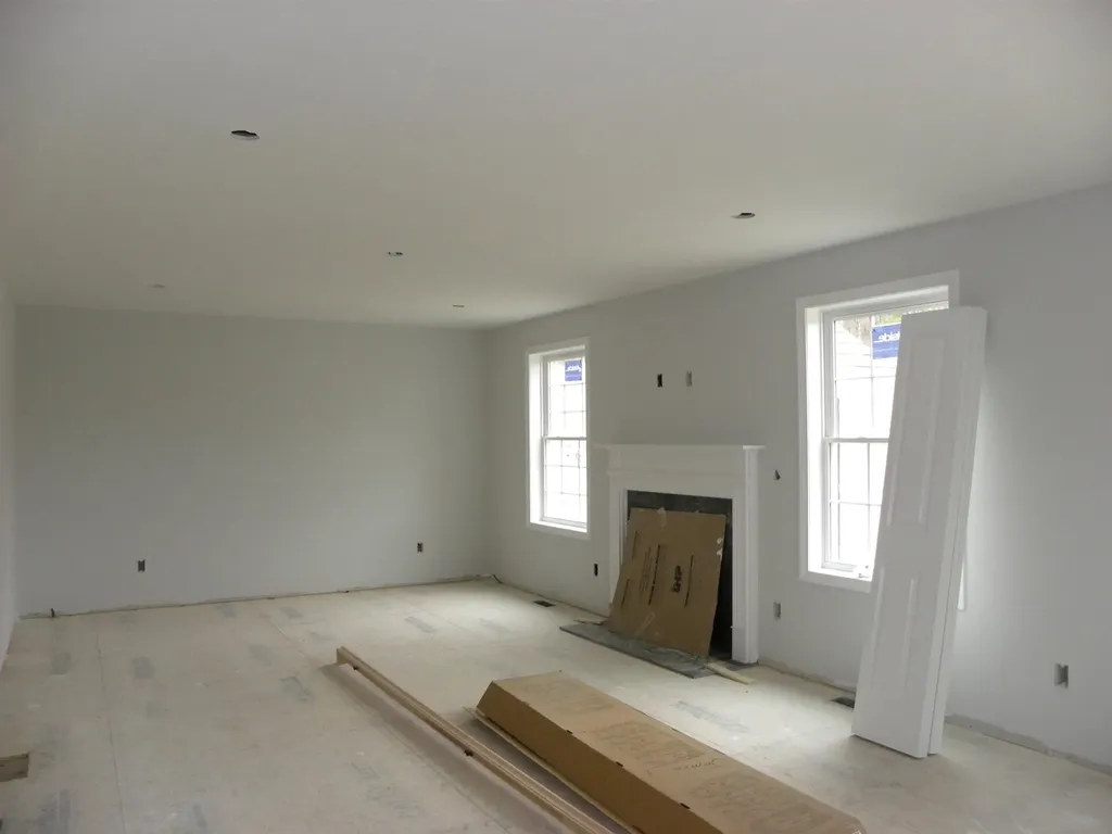 304 Karatzas Avenue Manchester NH 03104