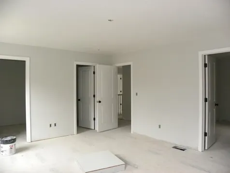 304 Karatzas Avenue Manchester NH 03104