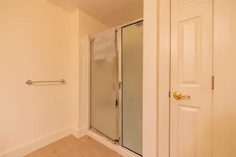 7 Chester Road Derry NH 03038