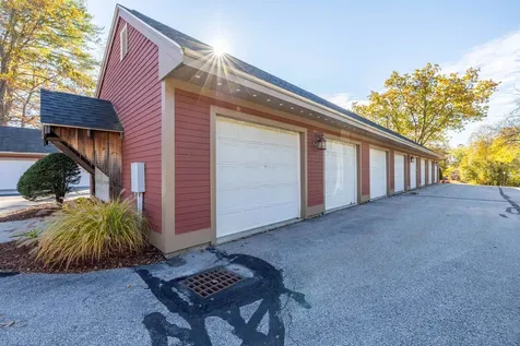 7 Chester Road Derry NH 03038