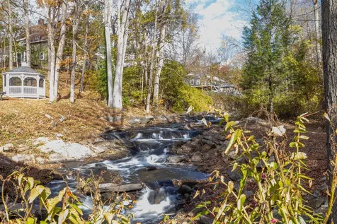 7 Chester Road Derry NH 03038